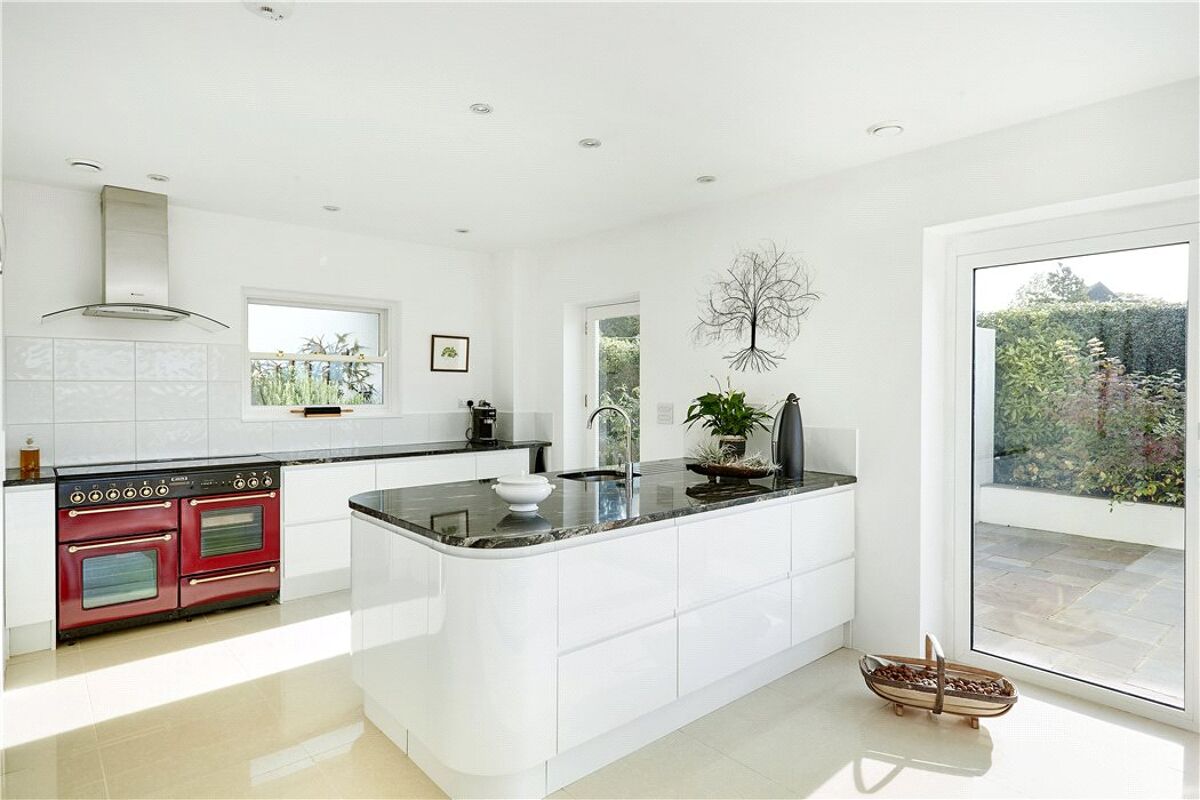 house for sale in Rye Road, Hawkhurst, Cranbrook, Kent, TN18