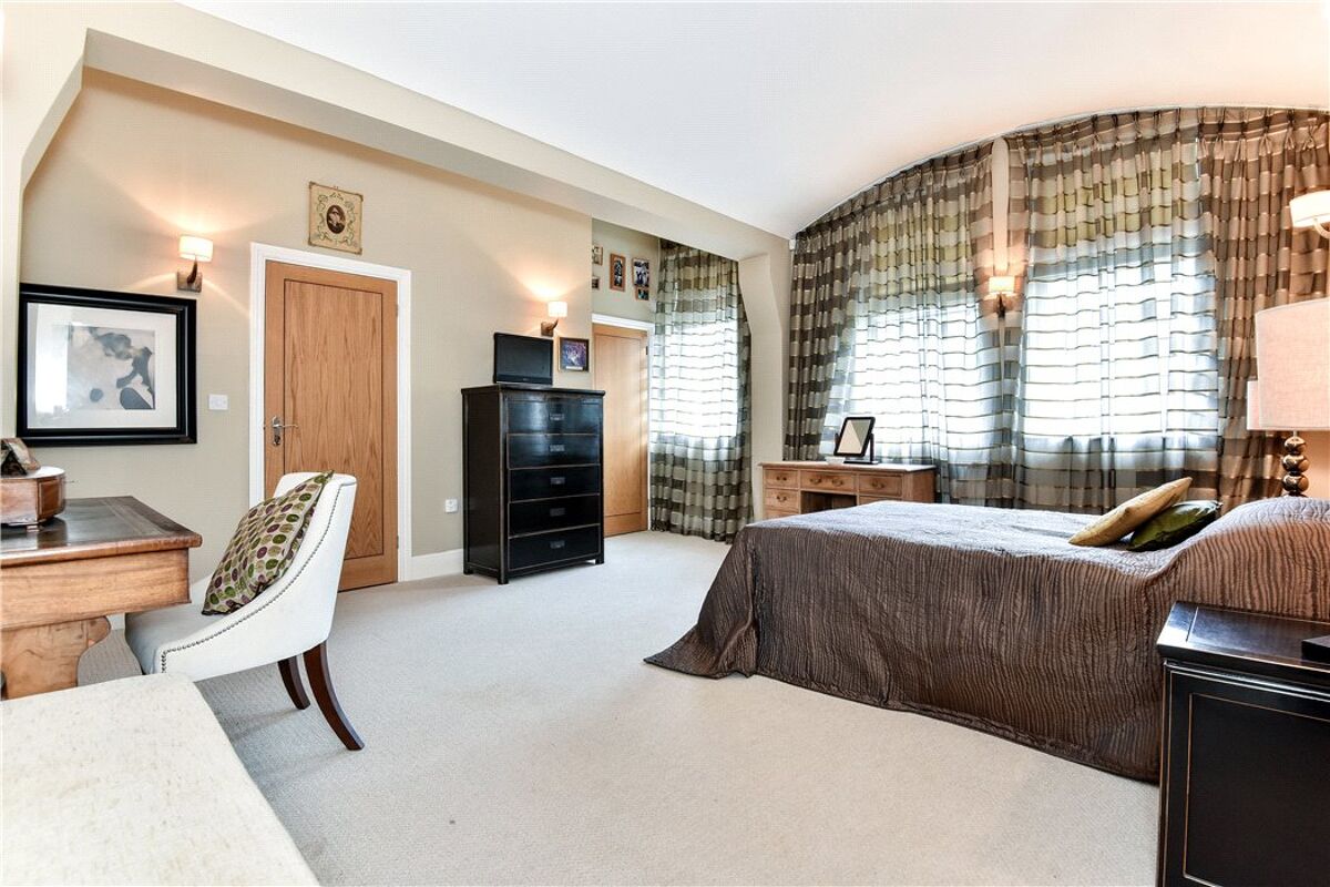 flat for sale in Mayfield Grange, Little Trodgers Lane, Mayfield, East