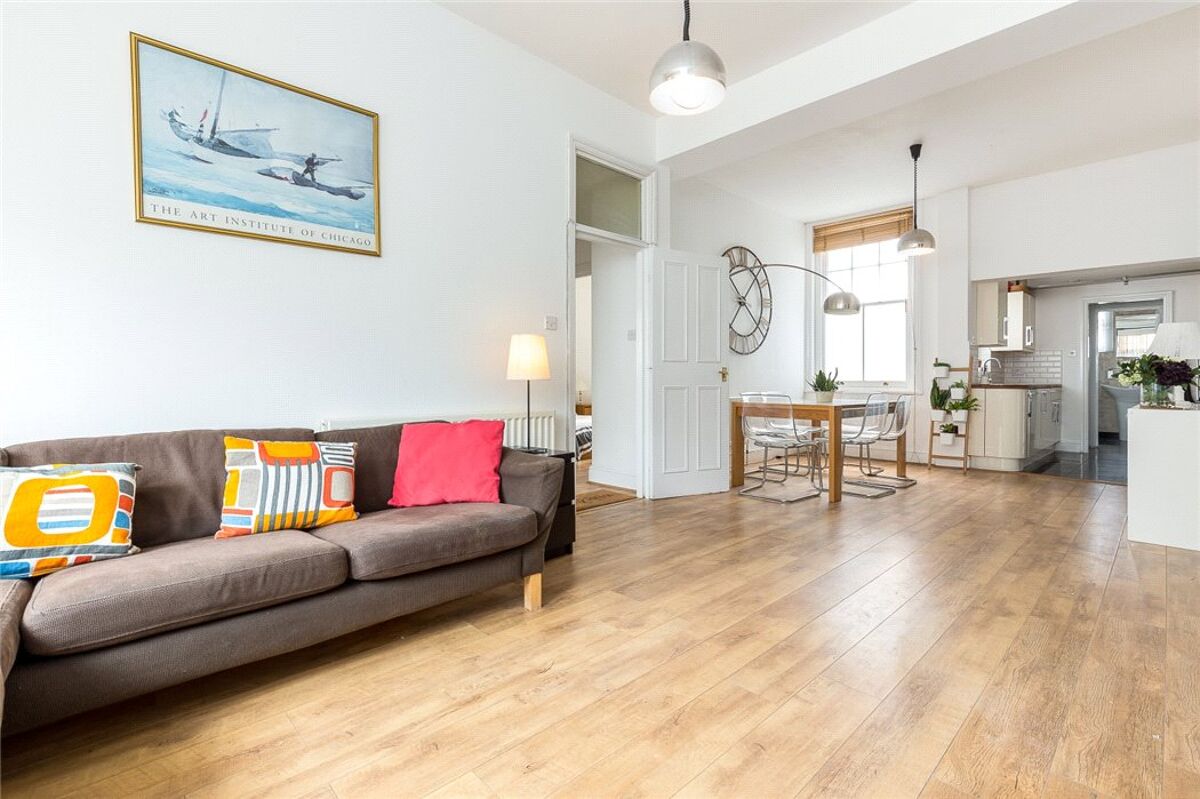 flat for sale in Heath Terrace, 514 Wandsworth Road, London, SW8
