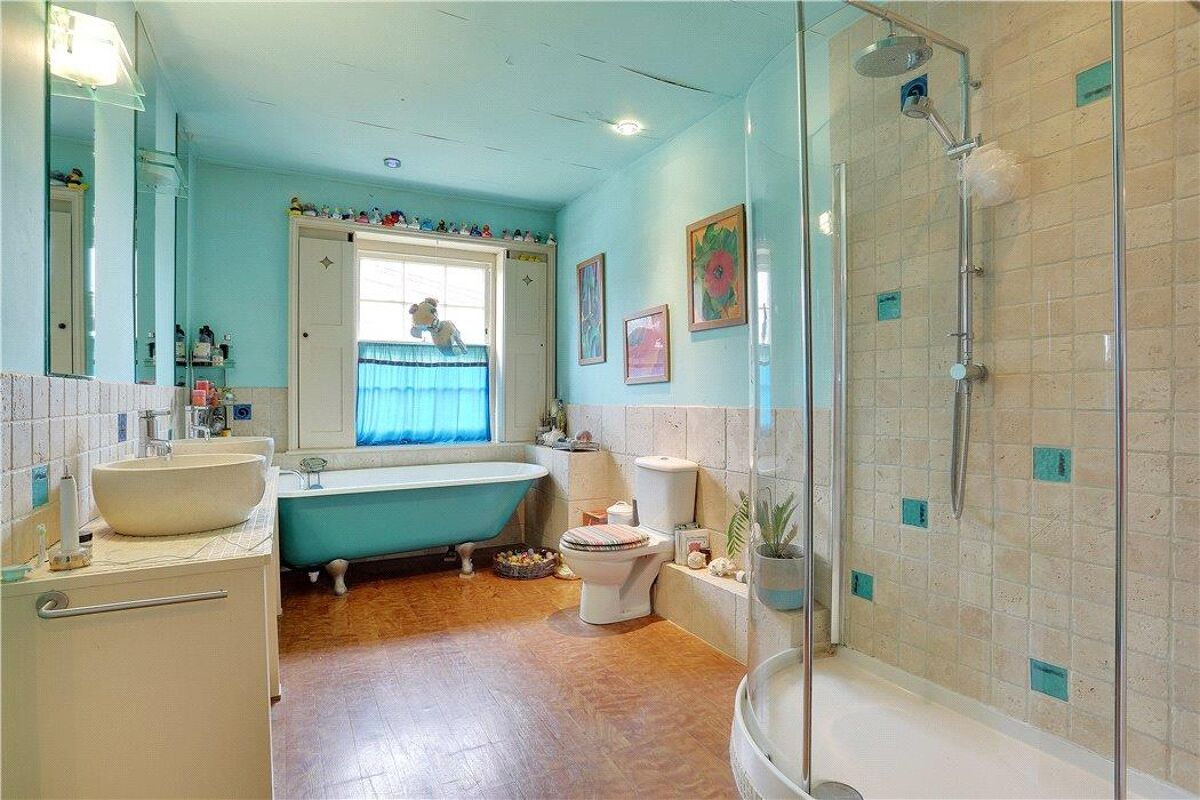 house for sale in Camden Park, Tunbridge Wells, Kent, TN2 TNW180204