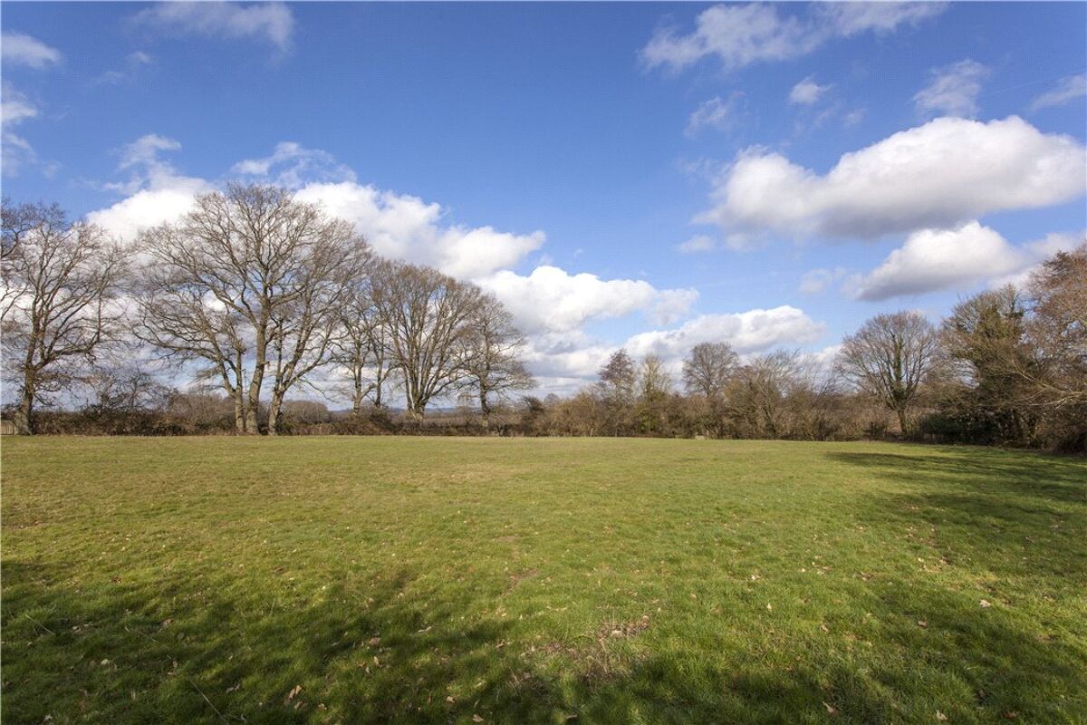 house for sale in Goudhurst Road, Staplehurst, Tonbridge, Kent, TN12