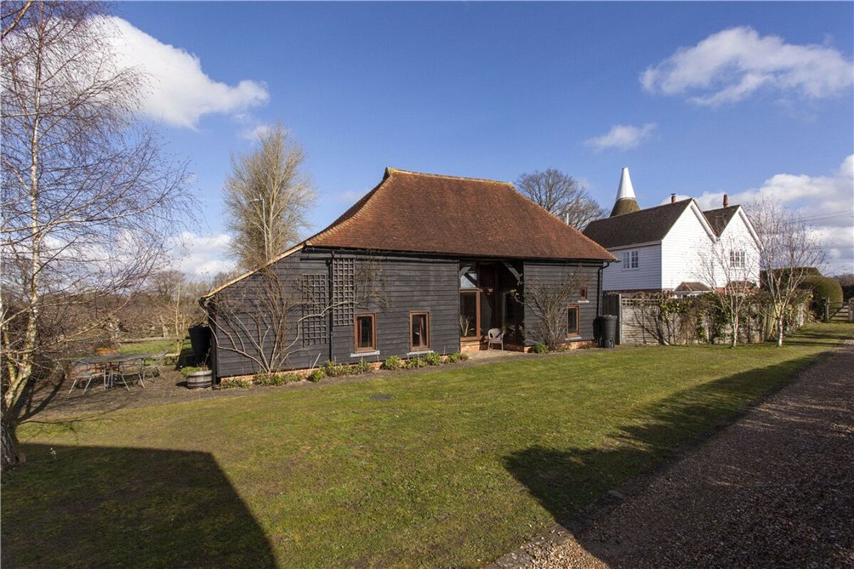 house for sale in Goudhurst Road, Staplehurst, Tonbridge, Kent, TN12