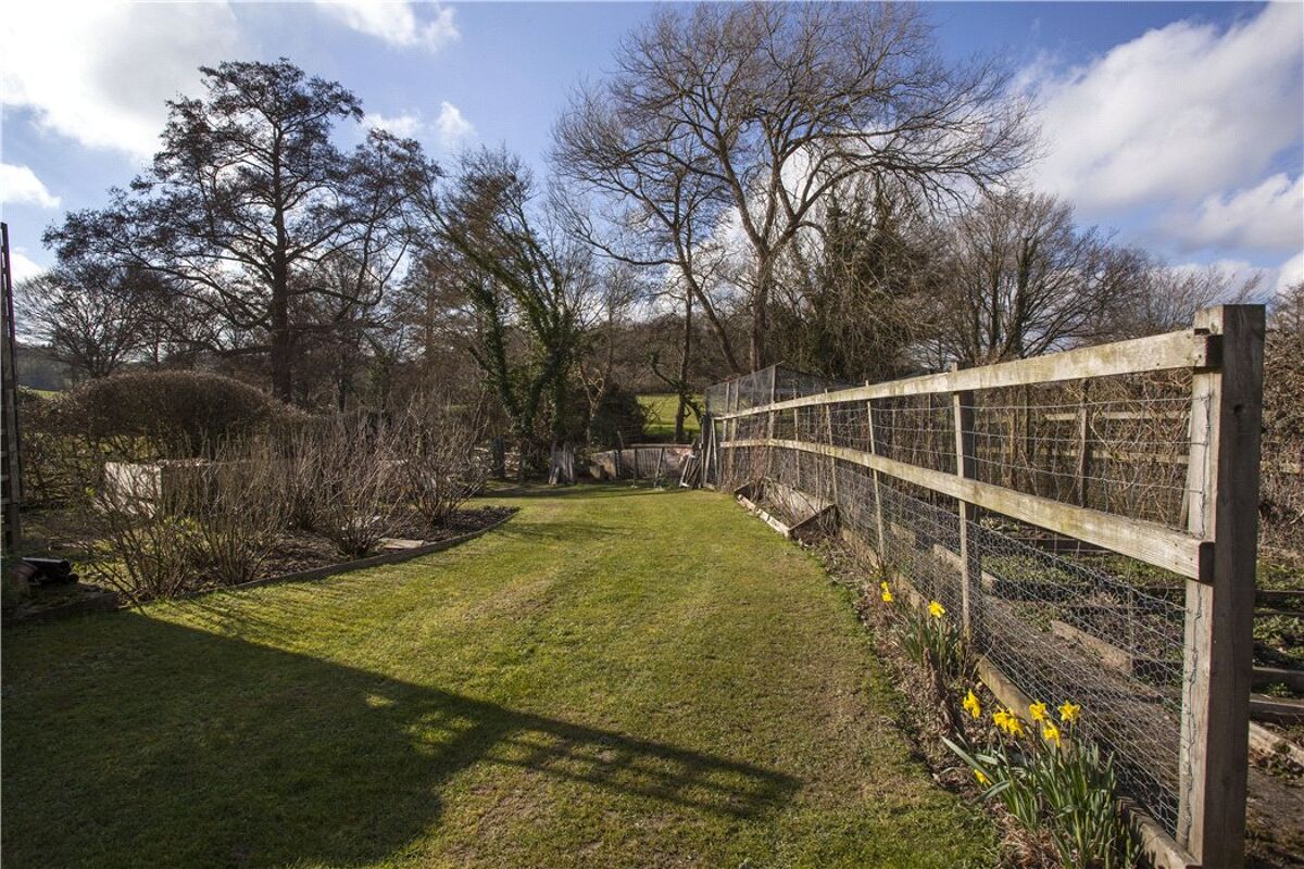 house for sale in Goudhurst Road, Staplehurst, Tonbridge, Kent, TN12