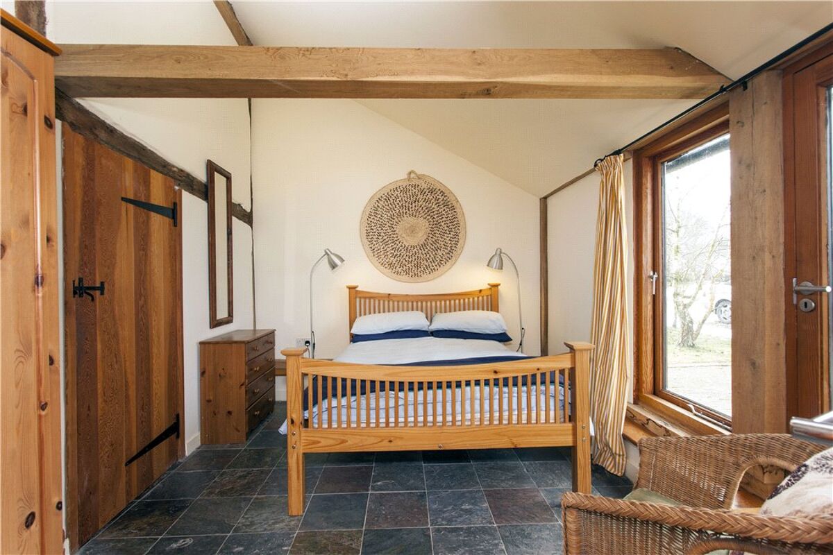 house for sale in Goudhurst Road, Staplehurst, Tonbridge, Kent, TN12