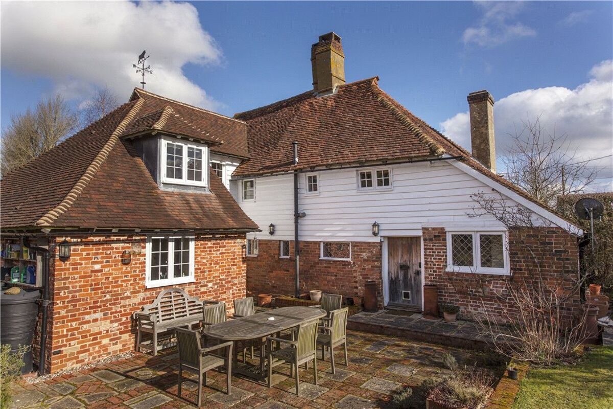 house for sale in Goudhurst Road, Staplehurst, Tonbridge, Kent, TN12