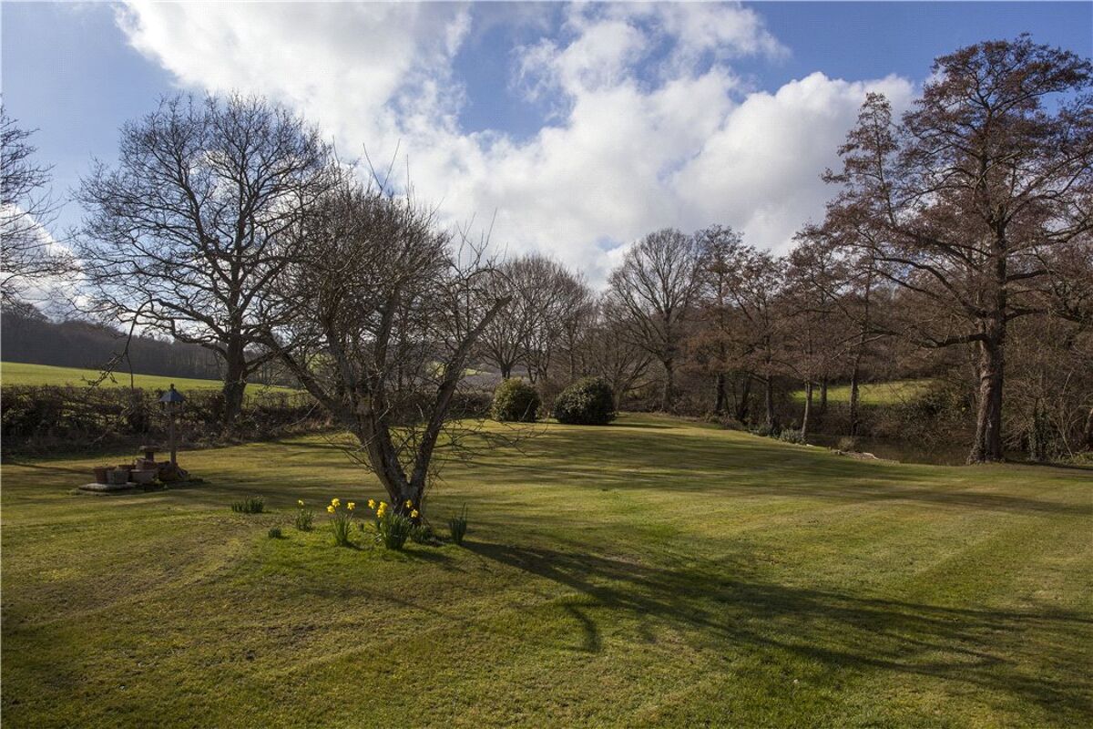 house for sale in Goudhurst Road, Staplehurst, Tonbridge, Kent, TN12