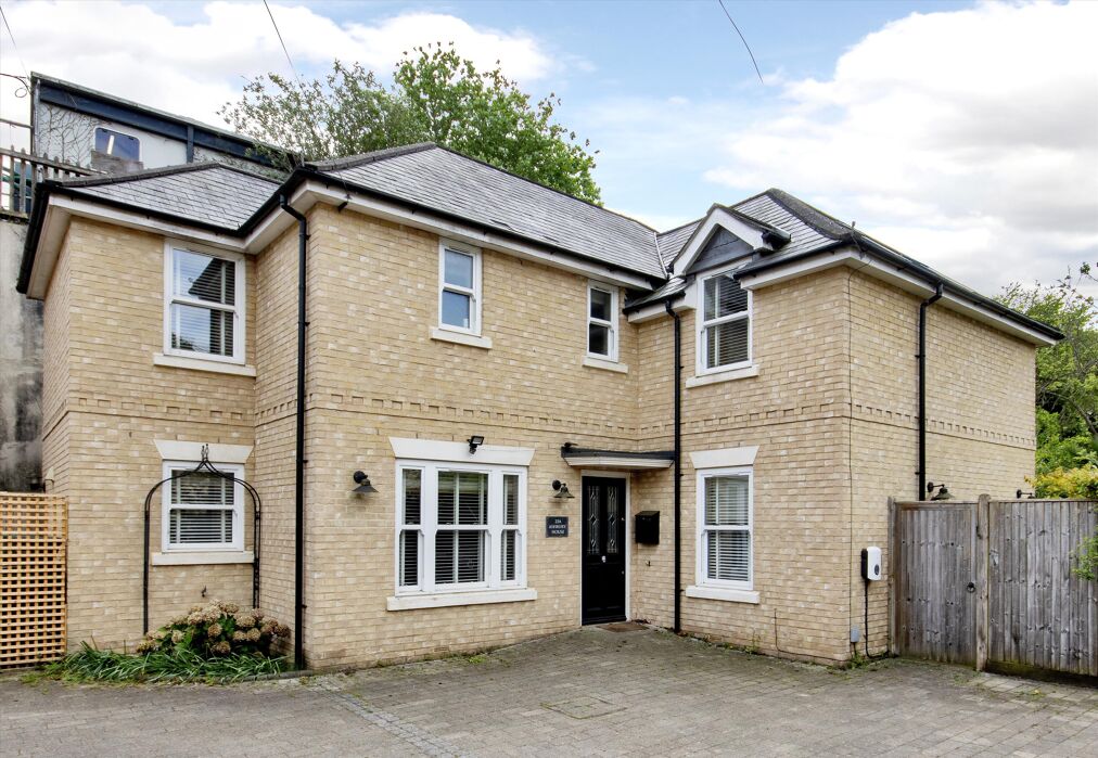 Image of Eridge Road, Tunbridge Wells, Kent, TN4