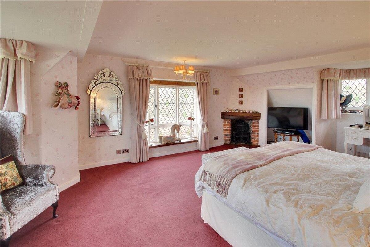 Property for sale Darwell Hill, Netherfield, Battle, East Sussex