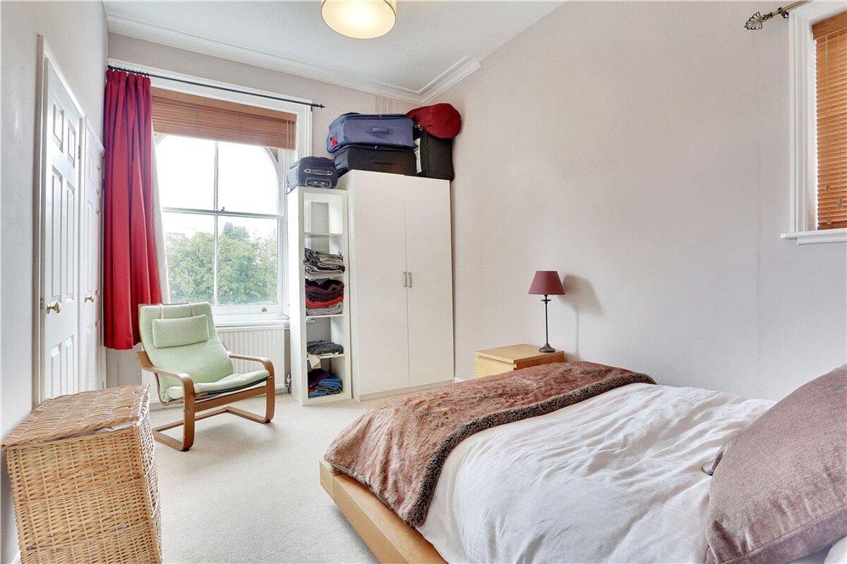 flat for sale in Broadwater Down, Tunbridge Wells, Kent, TN2