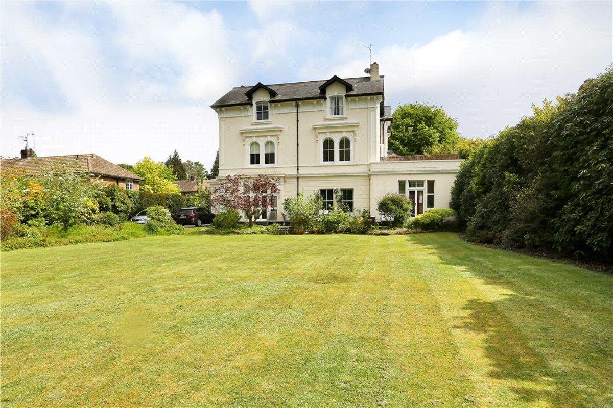 flat for sale in Broadwater Down, Tunbridge Wells, Kent, TN2