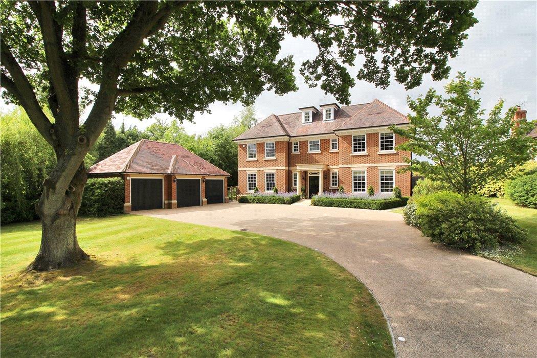 house for sale in The Approach, Dormans Park, East Grinstead, Surrey