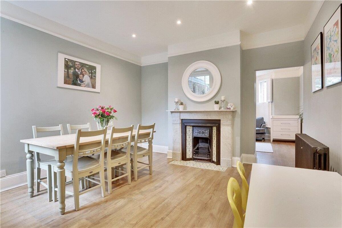 house for sale in Mountfield Gardens, Tunbridge Wells, TN1 TNW190221