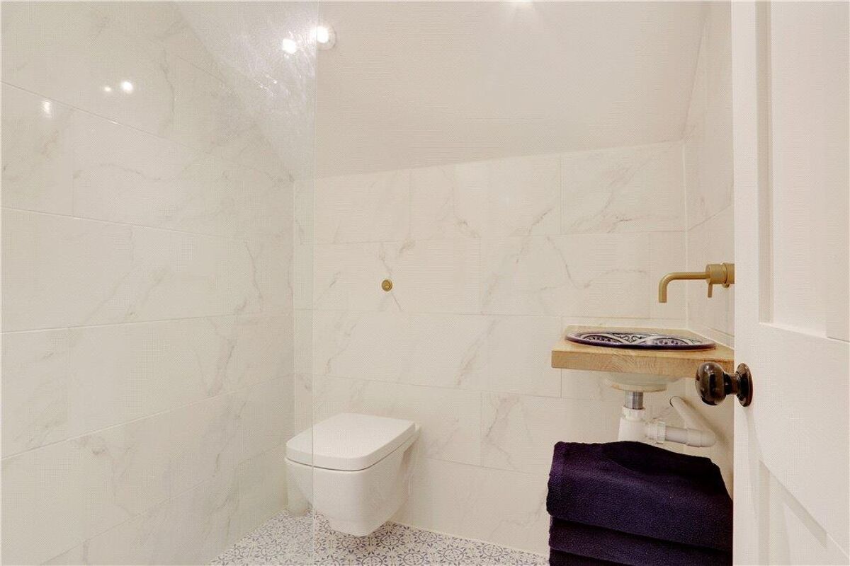 house for sale in Mountfield Gardens, Tunbridge Wells, TN1 TNW190221