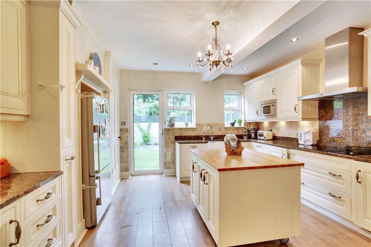 house for sale in Mountfield Gardens, Tunbridge Wells, TN1 TNW190221