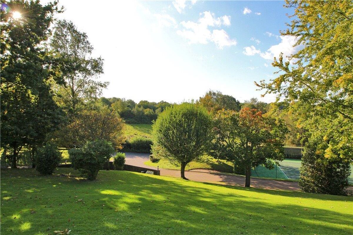 house for sale in Farnham Lane, Langton Green, Tunbridge Wells, Kent