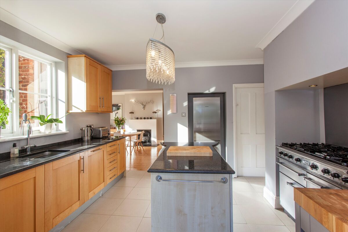 house for sale in Guildford Road, Tunbridge Wells, Kent, TN1