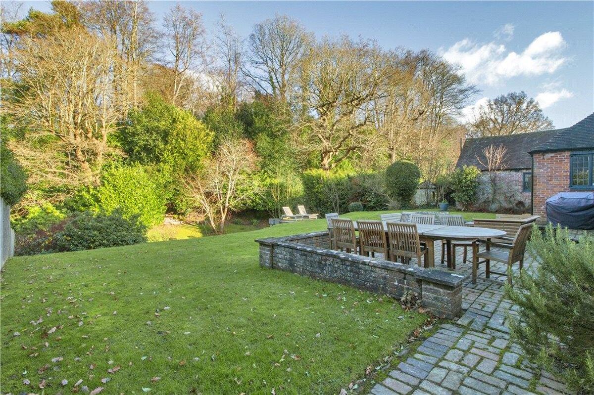 house for sale in Upper Cumberland Walk, Tunbridge Wells, Kent, TN2