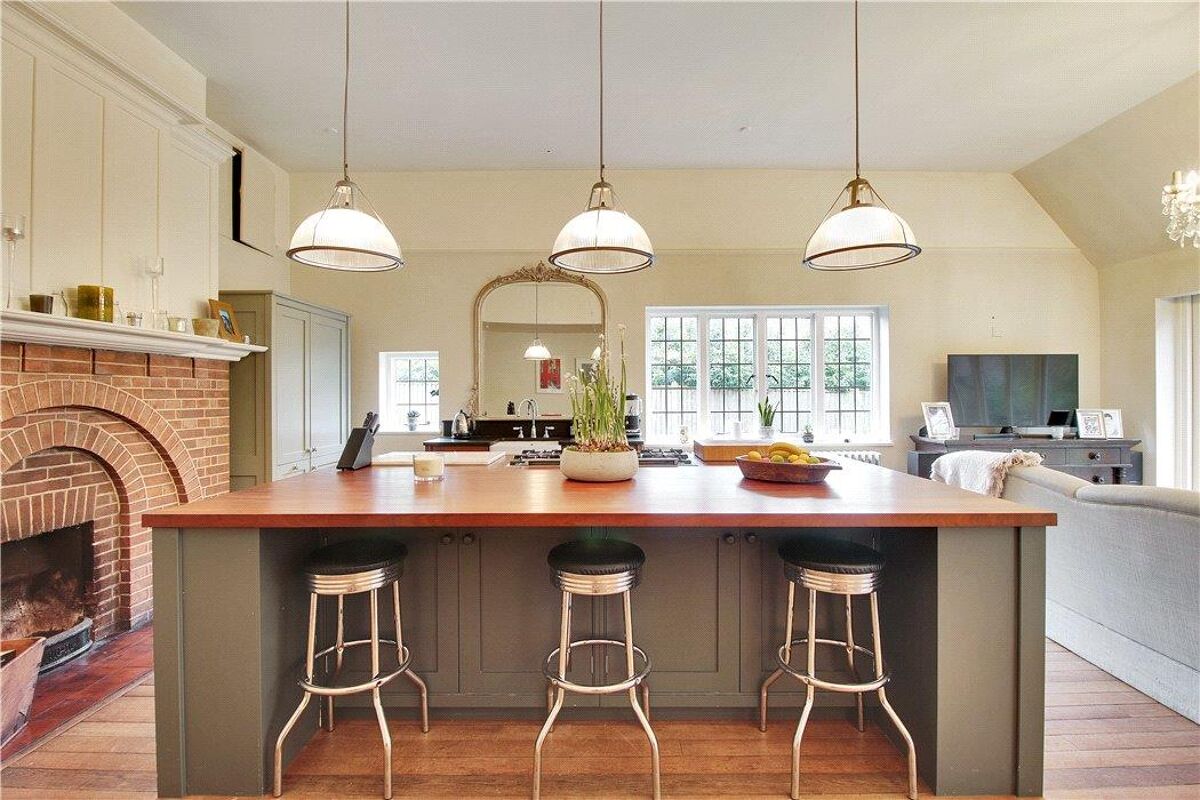 house for sale in Upper Cumberland Walk, Tunbridge Wells, Kent, TN2