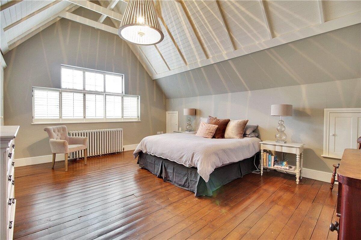 house for sale in Upper Cumberland Walk, Tunbridge Wells, Kent, TN2