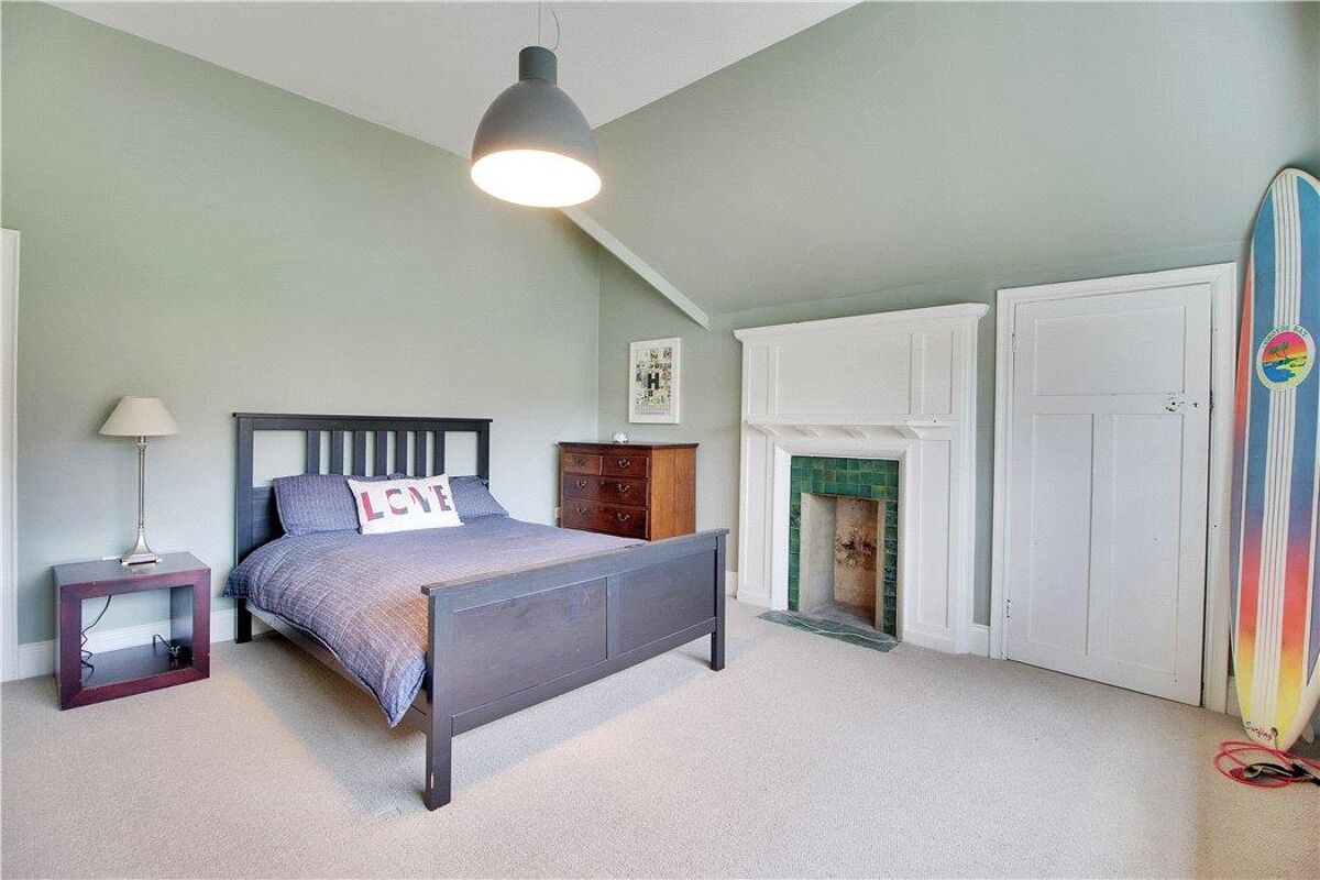 house for sale in Upper Cumberland Walk, Tunbridge Wells, Kent, TN2