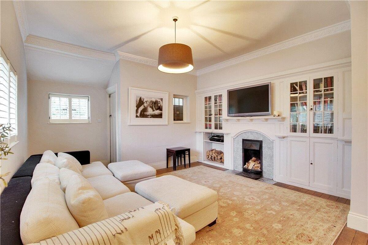 house for sale in Upper Cumberland Walk, Tunbridge Wells, Kent, TN2