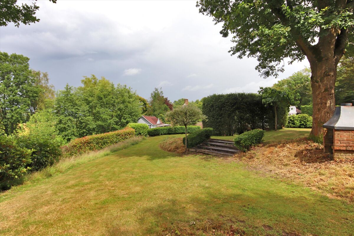 house for sale in Sponden Lane, Sandhurst, Cranbrook, Kent, TN18