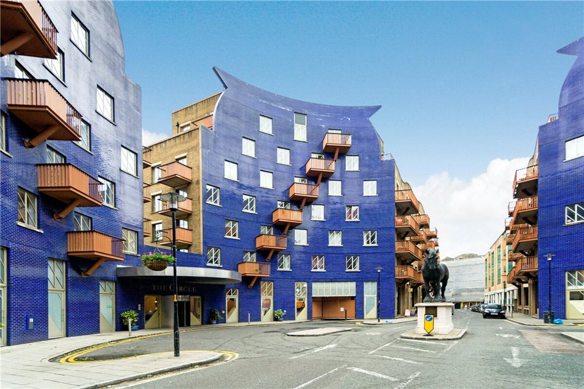 flat for sale in The Circle, Queen Elizabeth Street, London, SE1