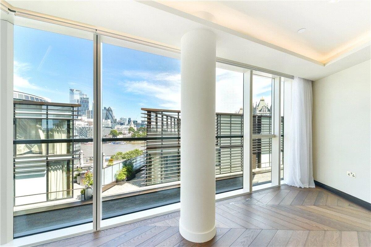 flat for sale in Balmoral House, One Tower Bridge, Earls Way, London