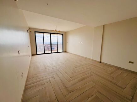 Picture of 3 bedroom apartment for sale.
