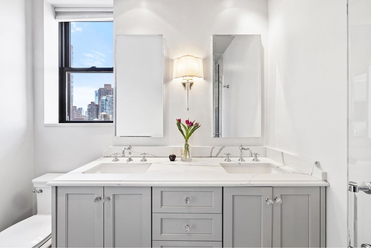 cooperative for sale in 101 CENTRAL PARK W, 11A Lincoln Square, New