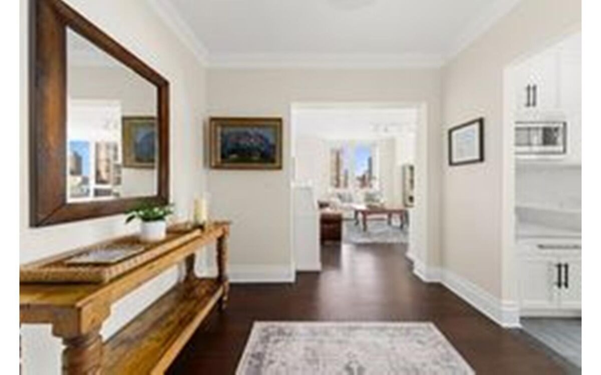 condominium for sale in The Seville, 300 E 77TH ST, 21C Lenox Hill