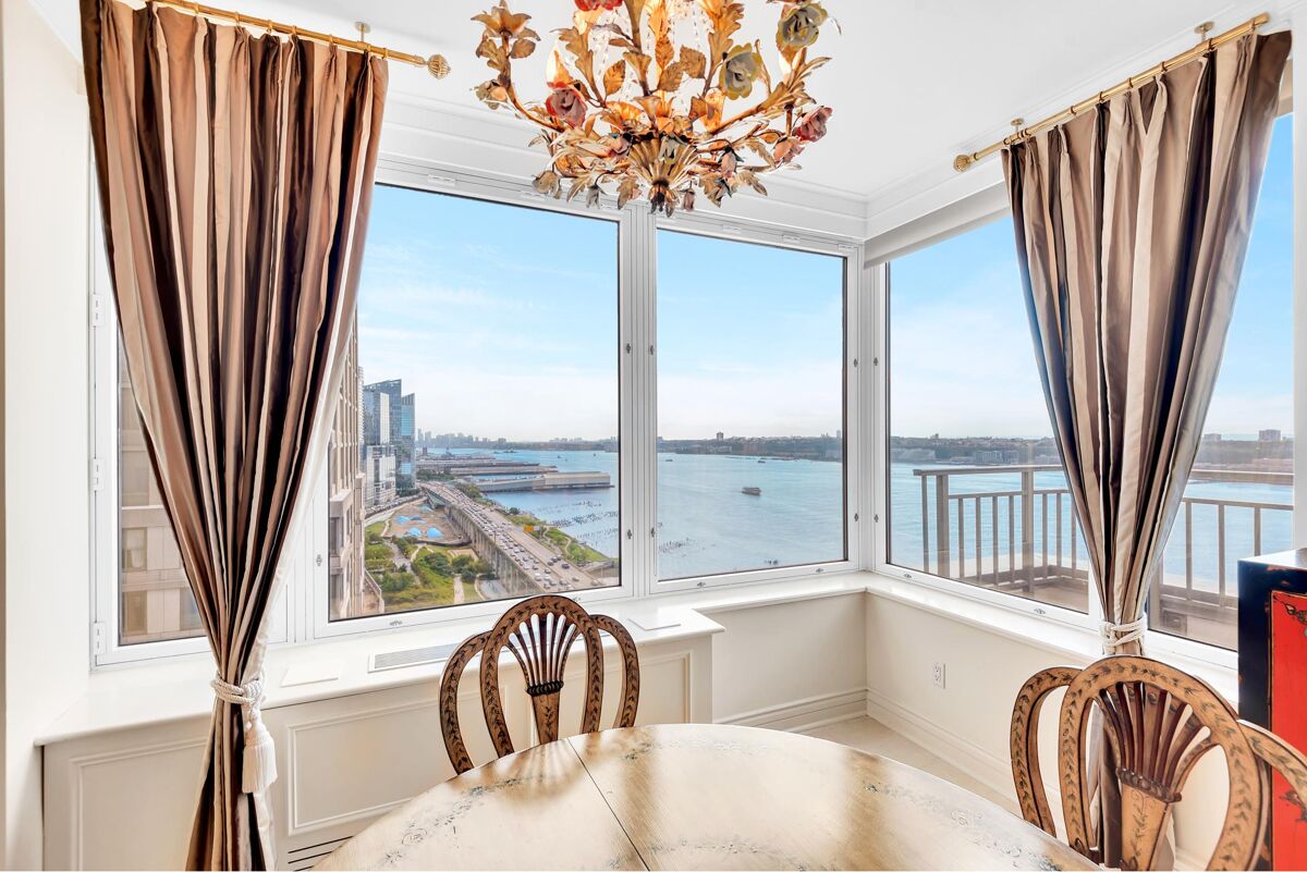 apartment to rent in Trump Place, 220 RIVERSIDE BLVD, 21G Lincoln