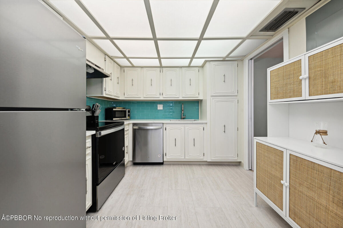 apartment to rent in 3520 S Ocean Boulevard, L404 Palm Beach, Florida