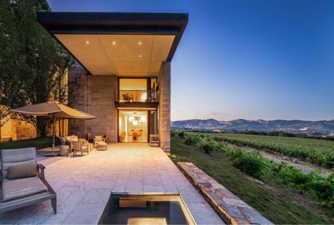 Picture of 7 bedroom house for sale.