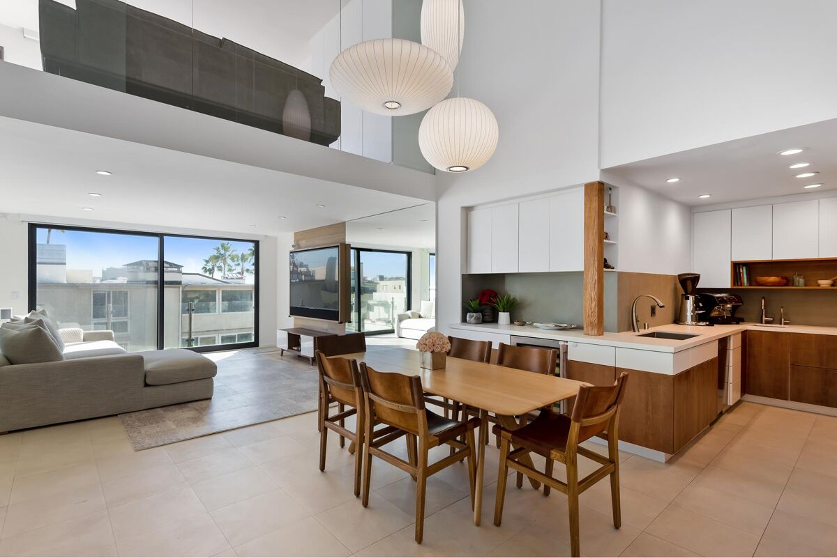 condominium for sale in 1 Northstar St, PH3 - Marina Del Rey ...