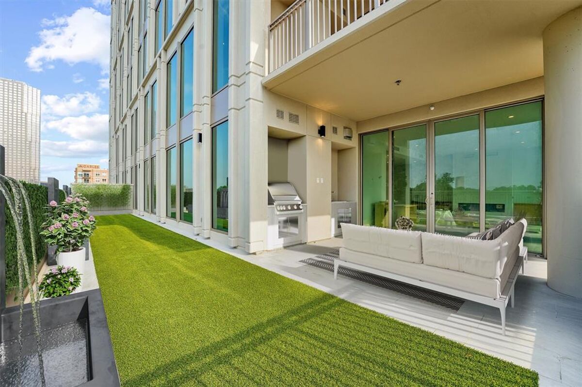 condominium for sale in 5656 San Felipe Street, 501 Houston, Texas