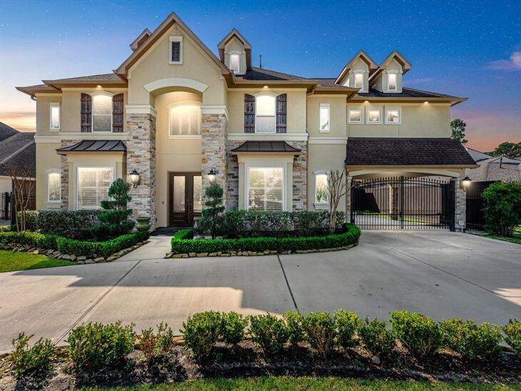 Picture of 11913 Barryknoll Lane - Houston, Texas