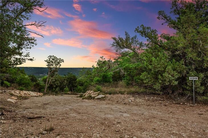 Picture of 11319 Mountain Top Cir - Jonestown, Texas