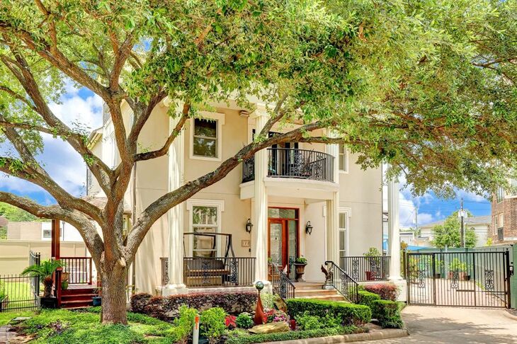 Picture of 122 Vieux Carre Drive - Houston, Texas