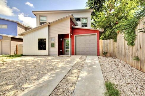 Picture of 4 bedroom house for sale.