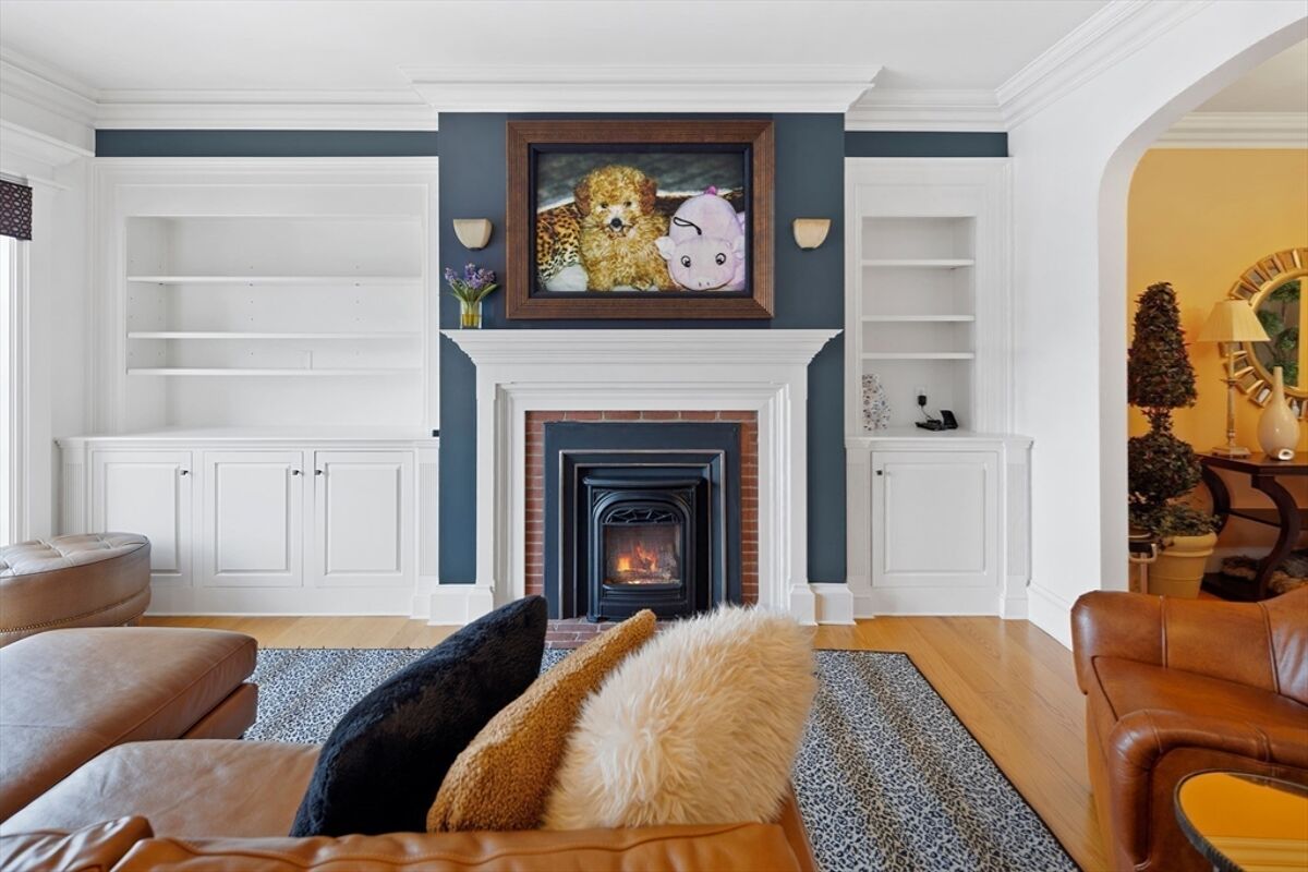 house for sale in 80 Pleasant St Newburyport, MA US73291081