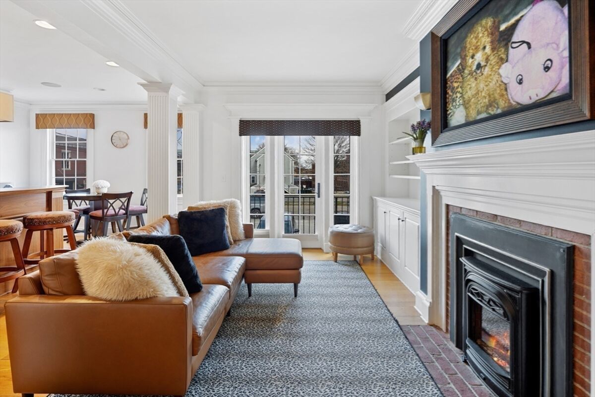 house for sale in 80 Pleasant St Newburyport, MA US73291081