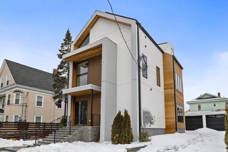 Picture of 31 Conwell Ave - Somerville, MA