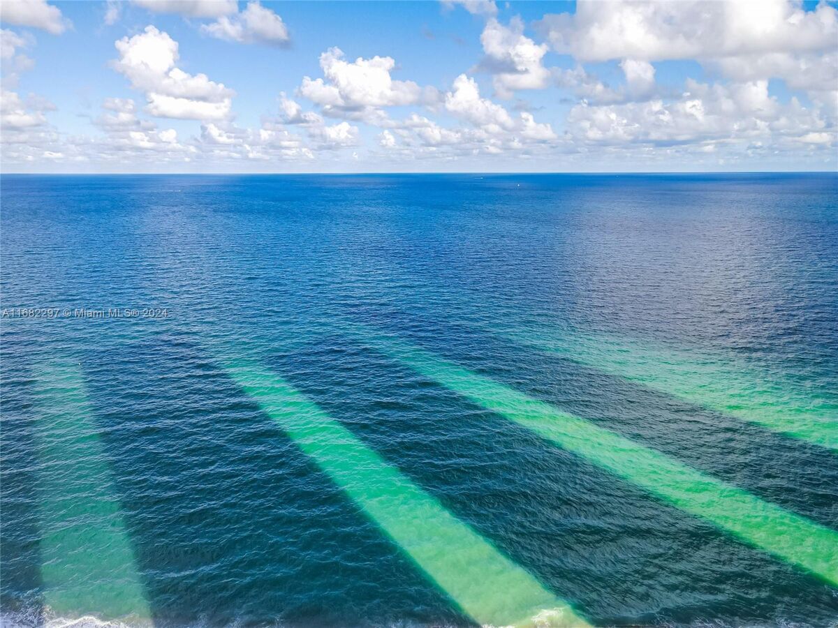 town house for sale in 329 Poinciana Dr, 909 Sunny Isles Beach