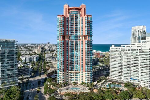 Picture of 2 bedroom condominium for sale.