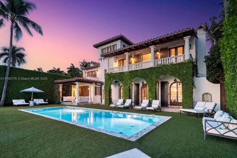 Picture of 5 bedroom house for sale.