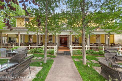Picture of 4 bedroom house for sale.