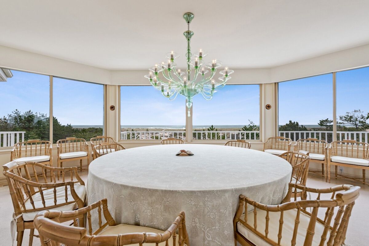 house to rent in 1750 Meadow Ln Southampton Village, New York