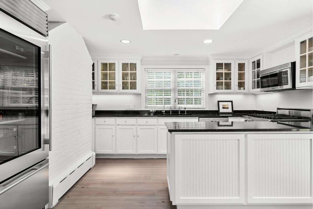 house for sale in 659 Hill St Southampton Village, New York