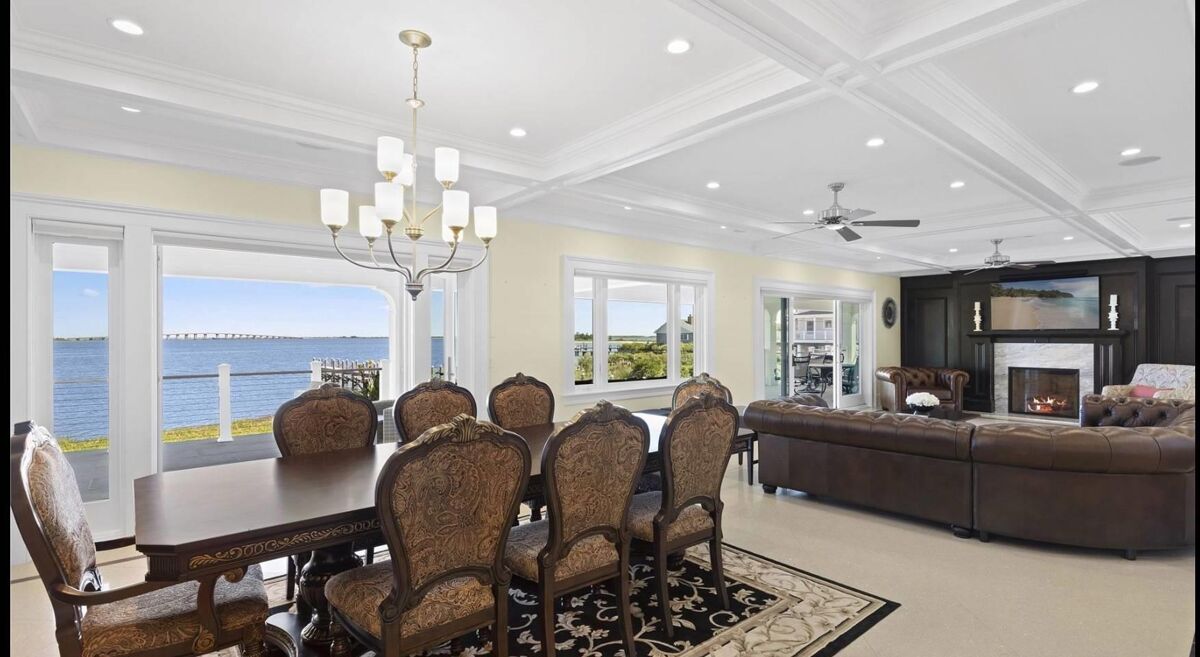 house for sale in 17 Ludlow Ln Hampton Bays, New York USH383743